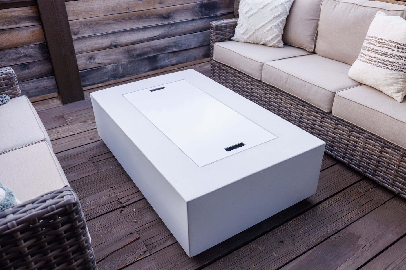 Slim Fire Feature Tabletop - Linear (2026)